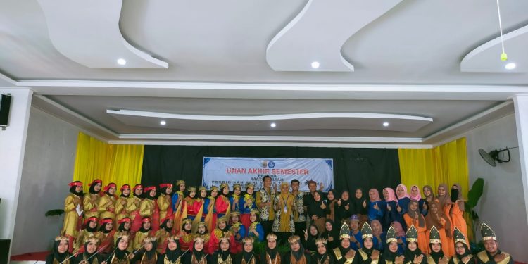 Membanggakan! Ujian Akhir Semester Mata Kuliah PJOK SD dan Pendidikan Sendratasik sangat Berkualitas