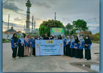 Berbagi Takjil HIMA PGSD Rokania