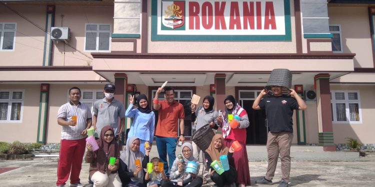 Sebagian pesenam yang dapat hadiah lucky draw