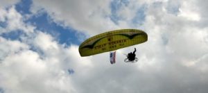 Supratman paragliding