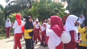 Lomba Joget Balon