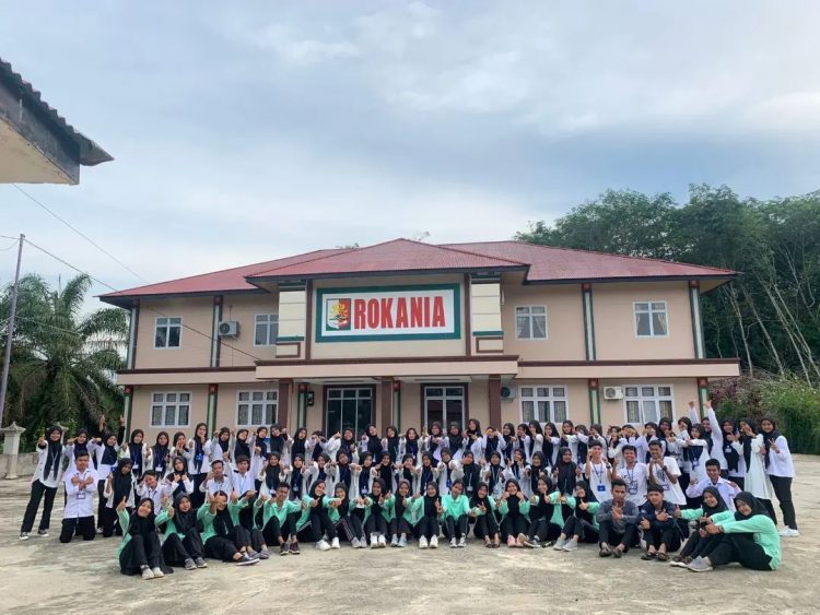 Foto sebagian mahasiswa baru 2022