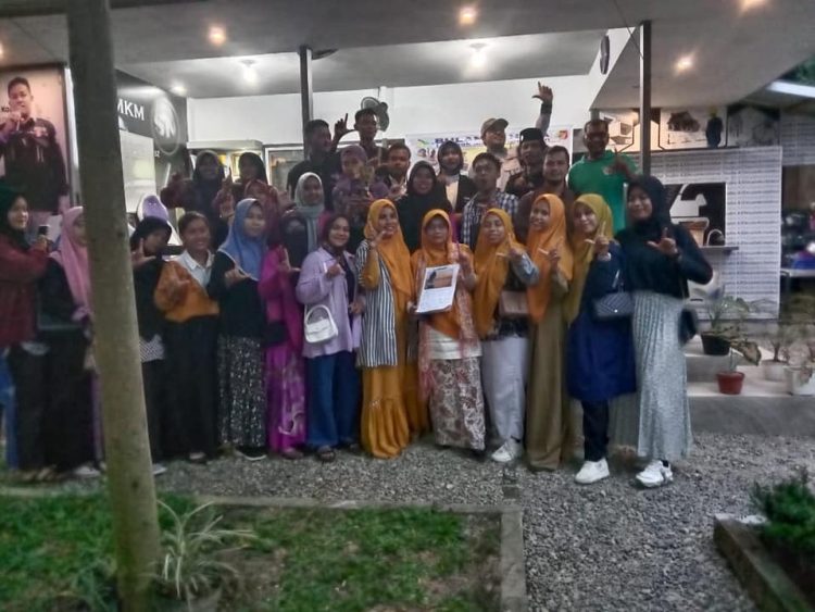 Bedah Buku Aroma Rindu