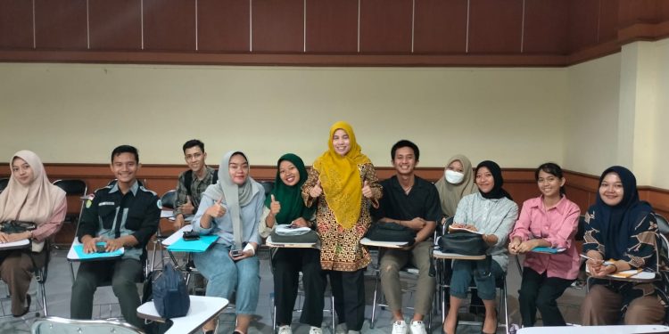 Desmelati dan Mahasiswa PA