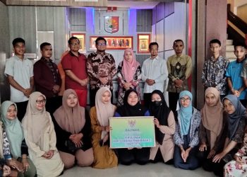 Penyerahan Simbolis Bantuan dari Baznas