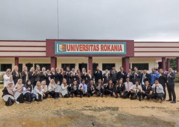 Dosen Pegawai setelah upacara