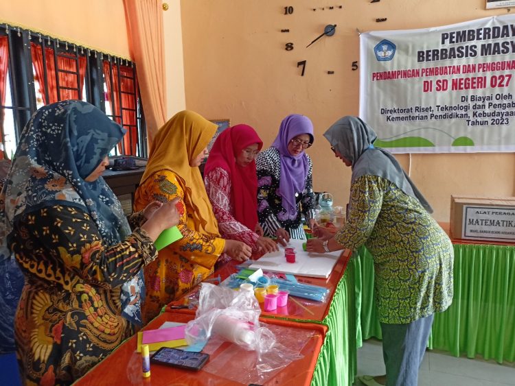 Kegiatan Luar Kampus di SDN 027 Rambah
