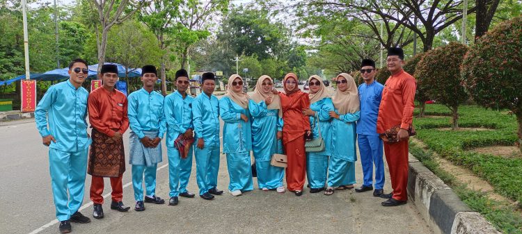 Pakaian Melayu Riau