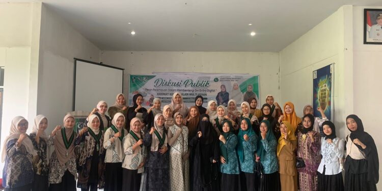 Diskusi Publik Kohati HMI Cabang Rokan Hulu dalam Meningkatan Produktivitas Perempuan