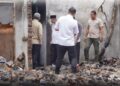 Dari Tumpukan Sampah ke Kobaran Api : Satu Rumah Hangus di Pasir Pengaraian